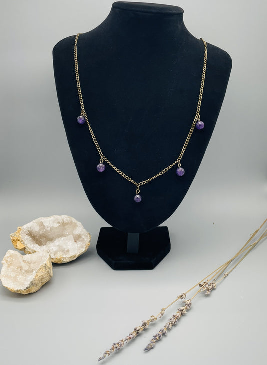 Amatista en Collar de Bronce Antiguo con - 5 Esferas de 8mm