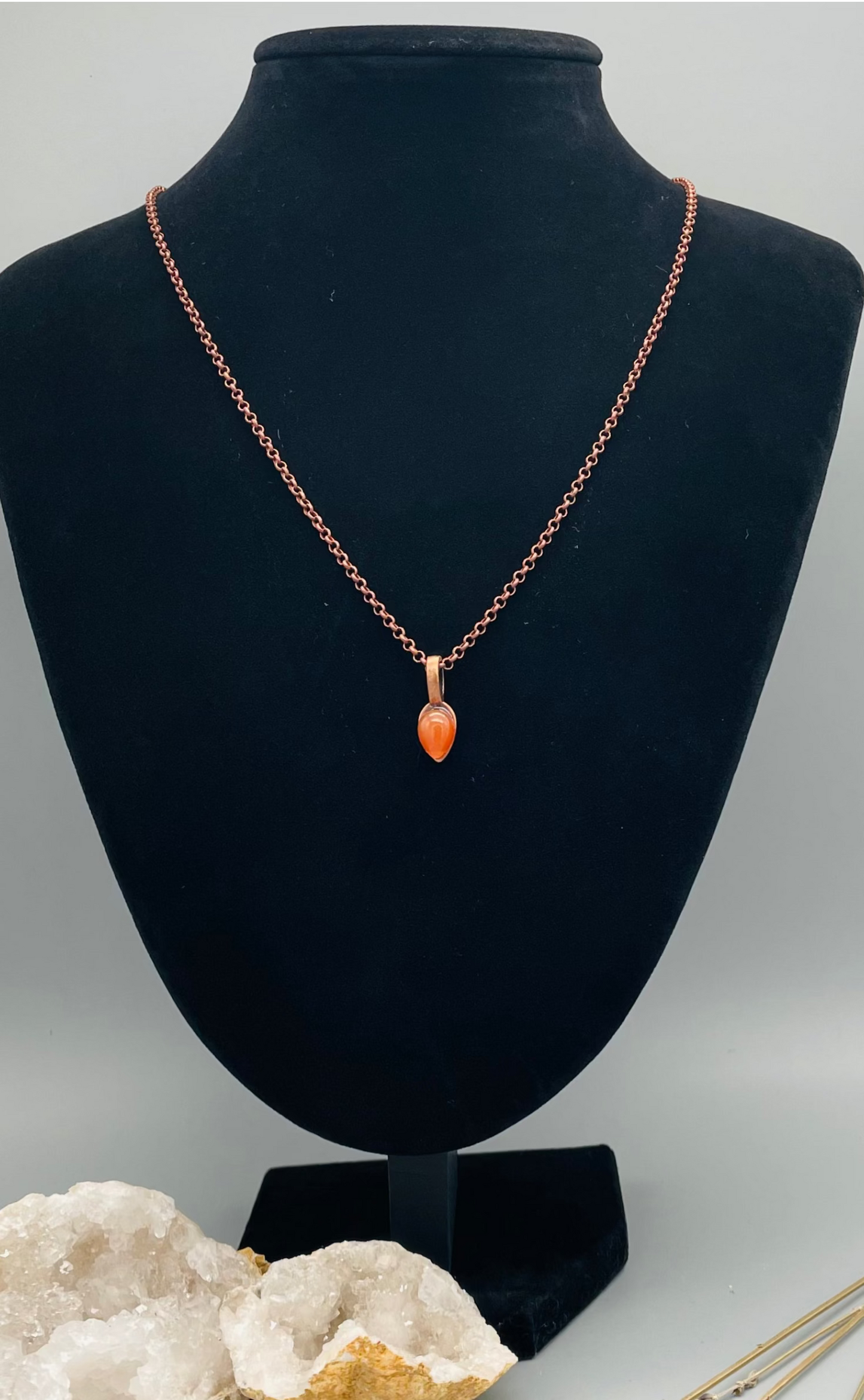 Cornalina en Collar de 50 cm con Cadena de Bronce Envejecido