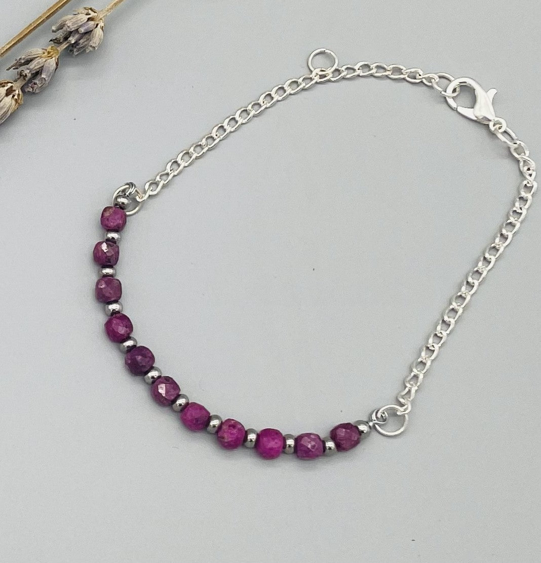 Rubí en Pulsera 11 Cuentas Facetado Acero Inoxidable