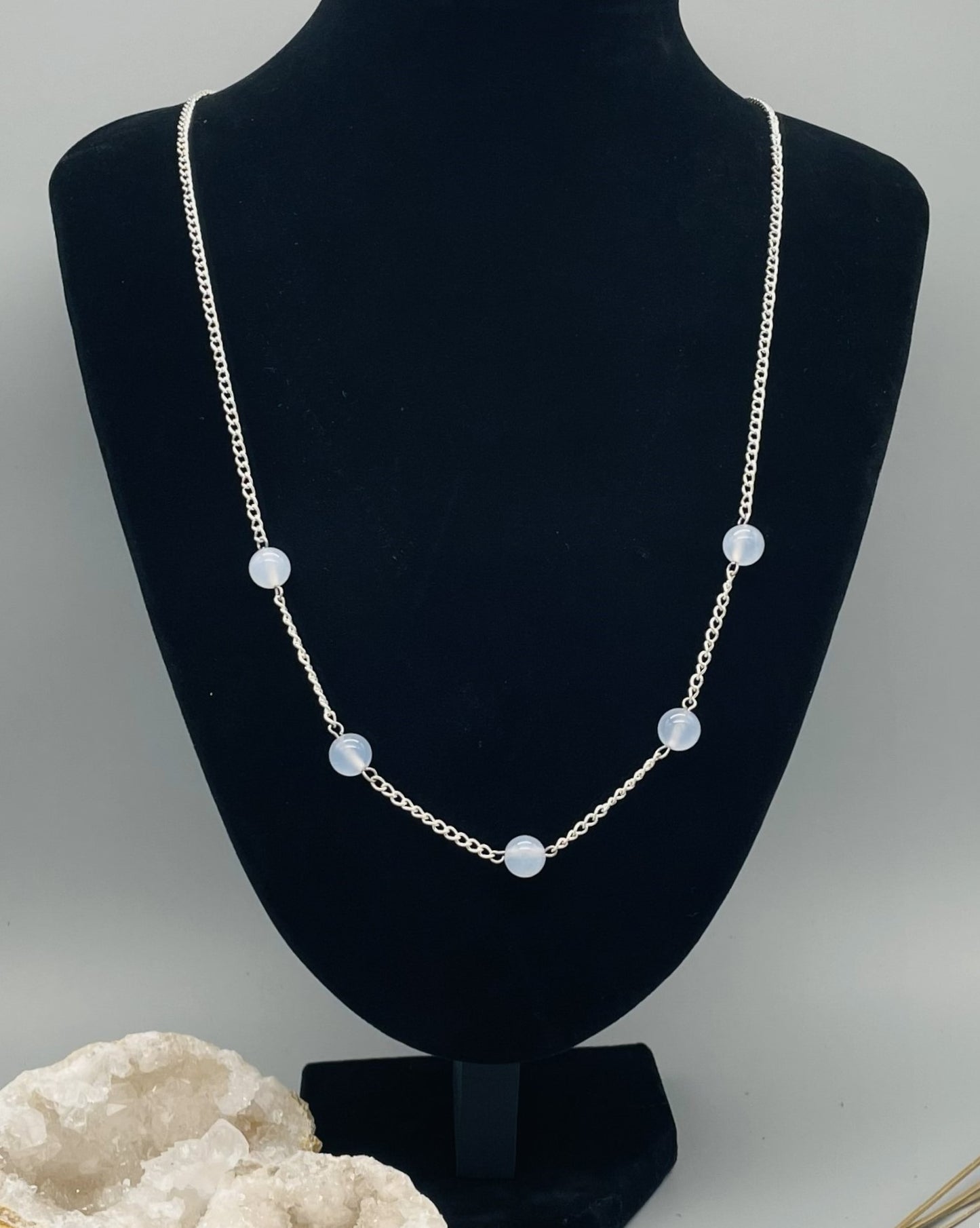 Calcedonia de Esferas en Collar 60 cm