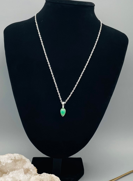 Crisoprasa en Lágrima en Collar con Cadena Acero Inoxidable- 50cm