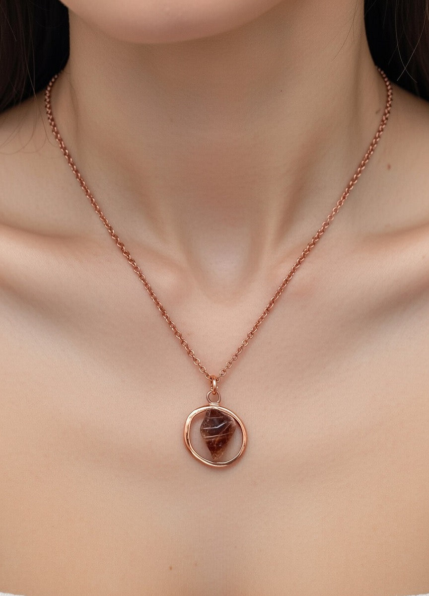 Topacio Imperial Pulido en Collar con Aro y Cadena de Bronce  - 50cm