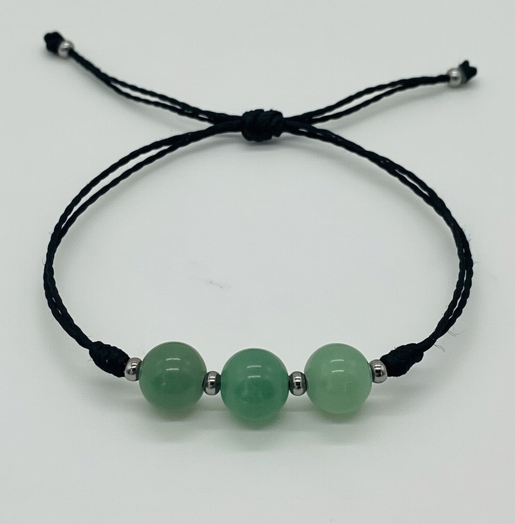 Aventurina en Pulsera  (hilo negro)- Santa Hildegarda