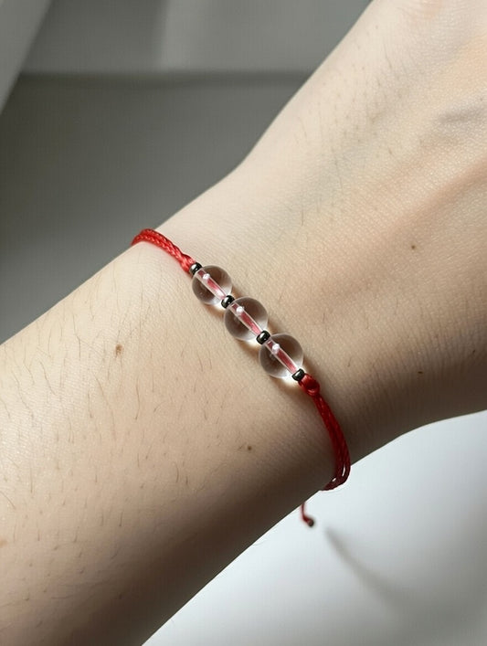Cristal de Roca en Pulsera (hilo rojo) - Santa Hildegarda