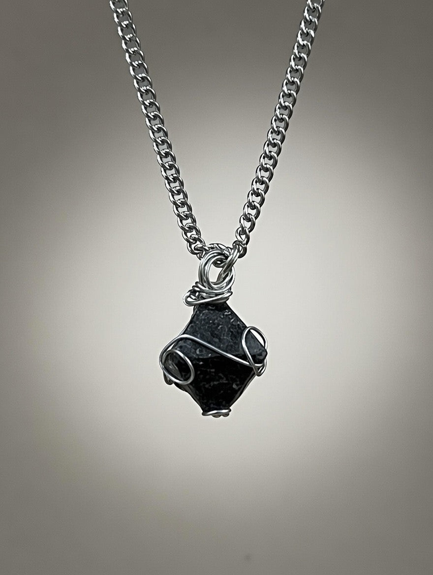 Magnetita Natural en Collar - Alambrismo Acero Inoxidable 50cm