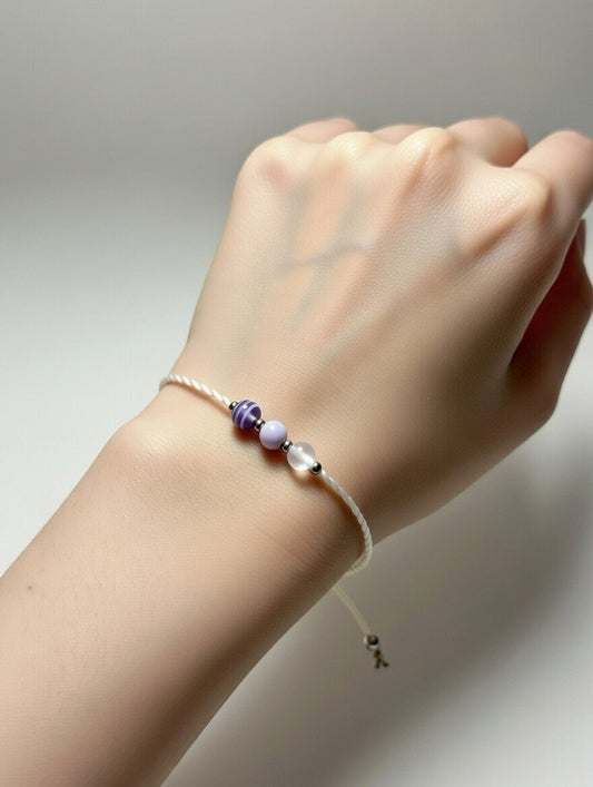 Ágata en Pulsera - Santa Hildegarda (hilo beige)