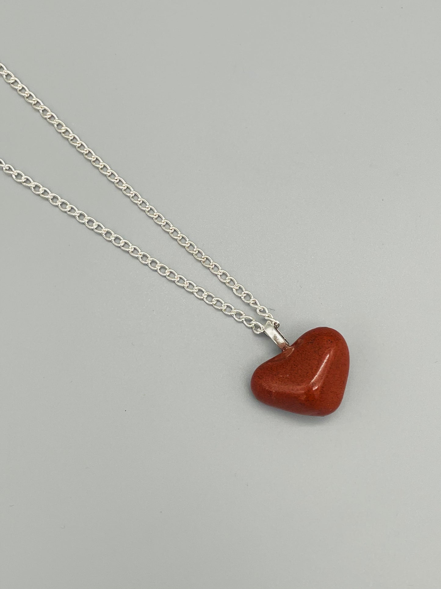 Jaspe Rojo en Collar  Cadena de acero inoxidable de 55 cm