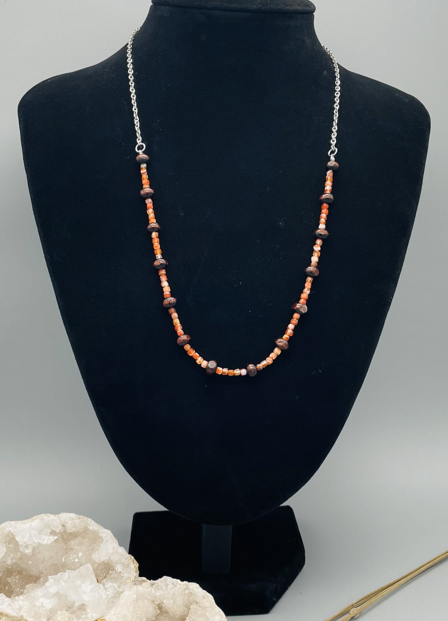 Sardónice en Collar Cuentas Madera Acero Inoxidable 65cm